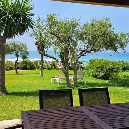 Corfu Menigos غليفادا